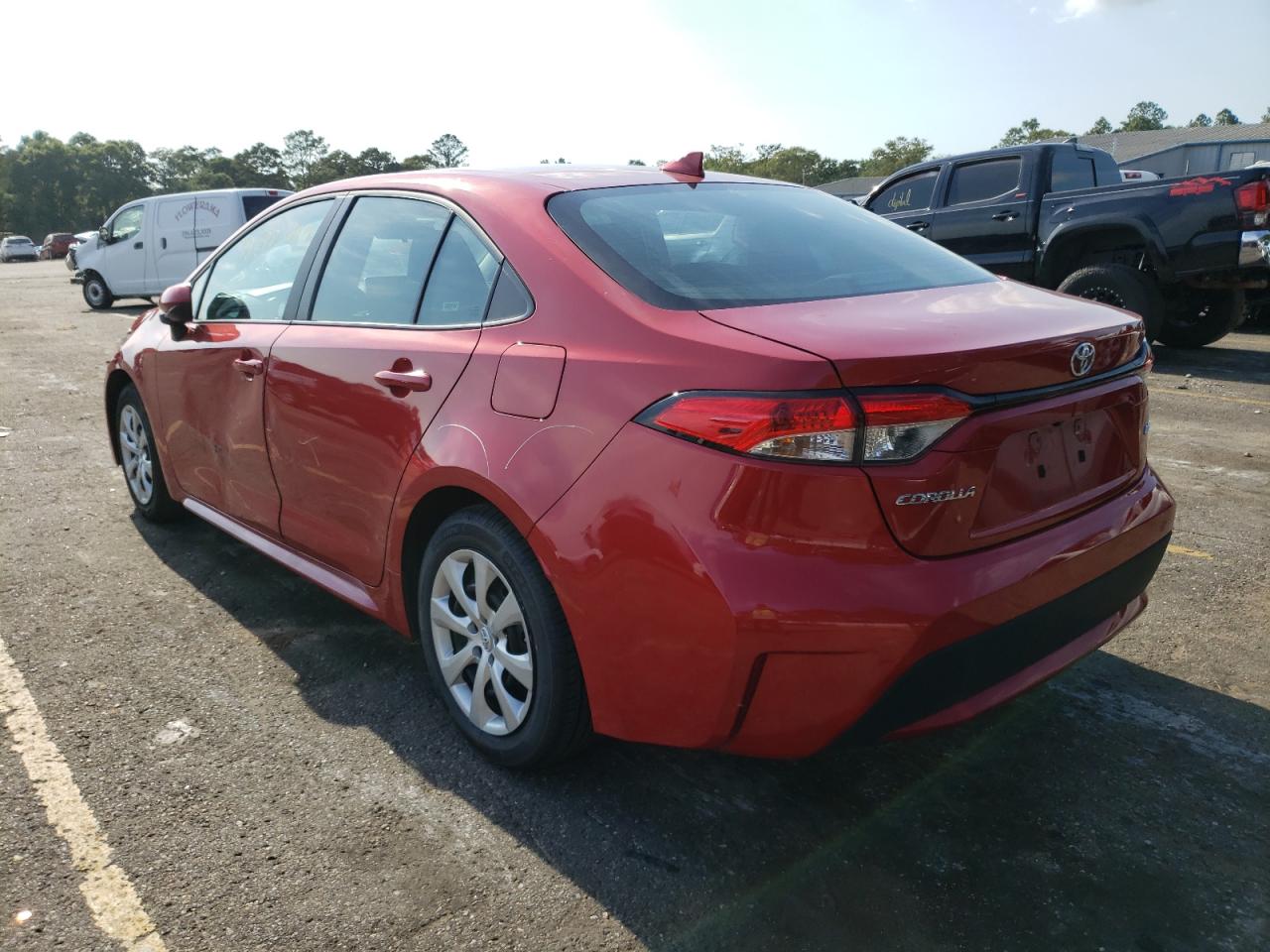 Photo 3 from auction – 2021 TOYOTA COROLLA LE with VIN 5YFEPMAE0MP204876