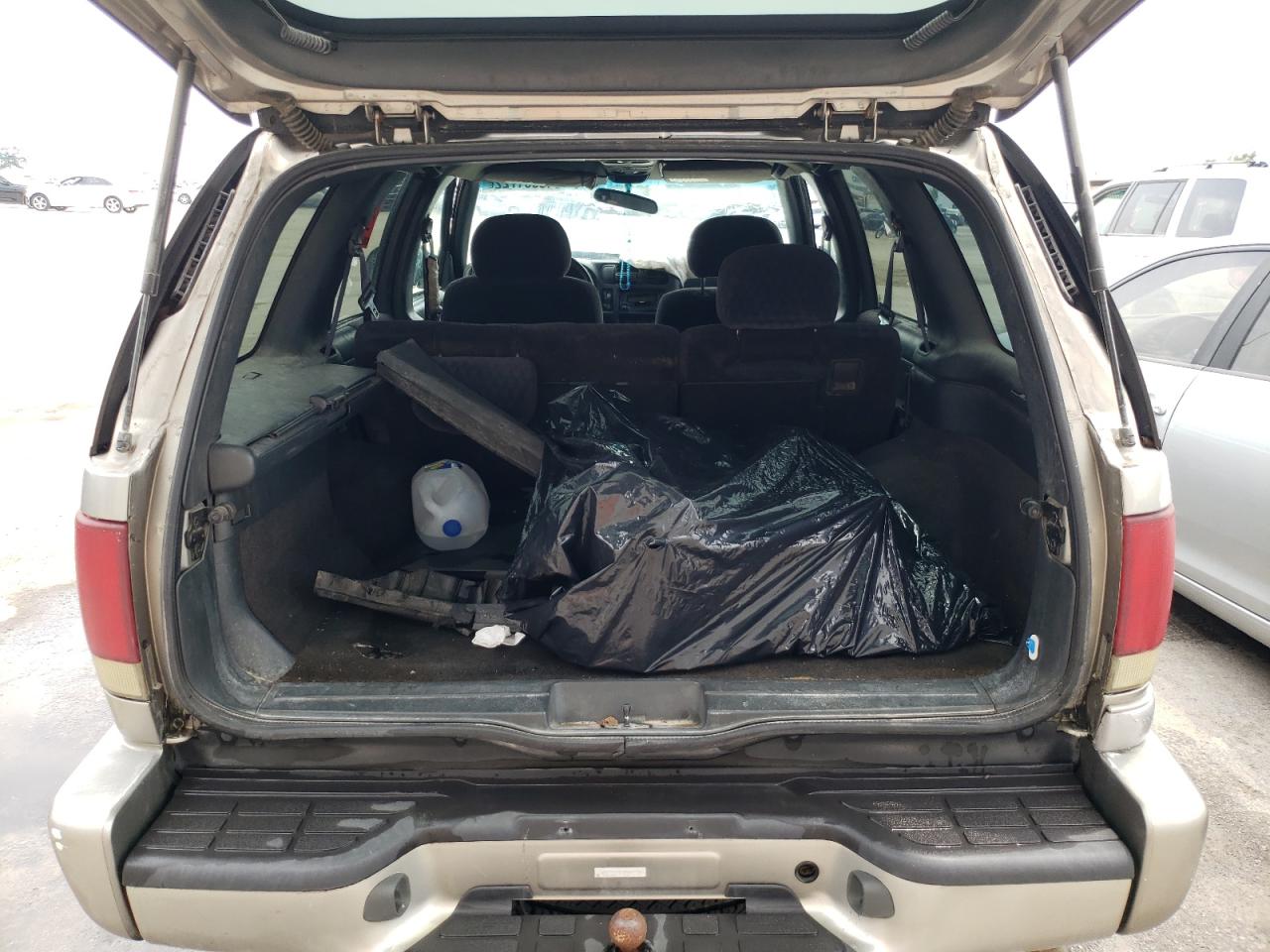 Photo 9 from auction – 2000 GMC JIMMY with VIN 1GKCS13W7Y2257626