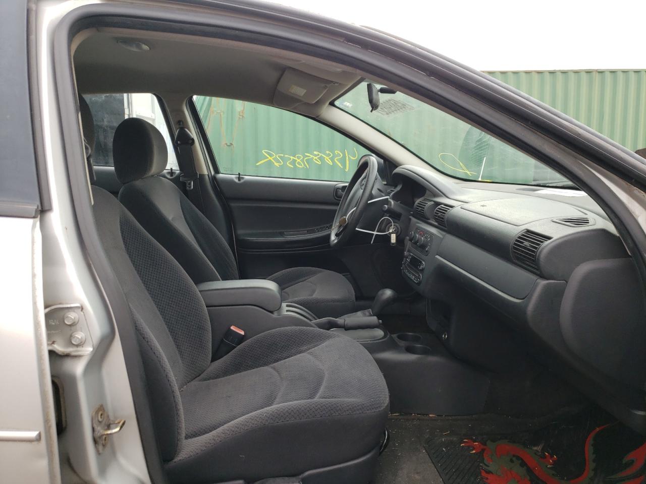 Photo 5 from auction – 2004 DODGE STRATUS SE with VIN 1B3EL36R54N246413