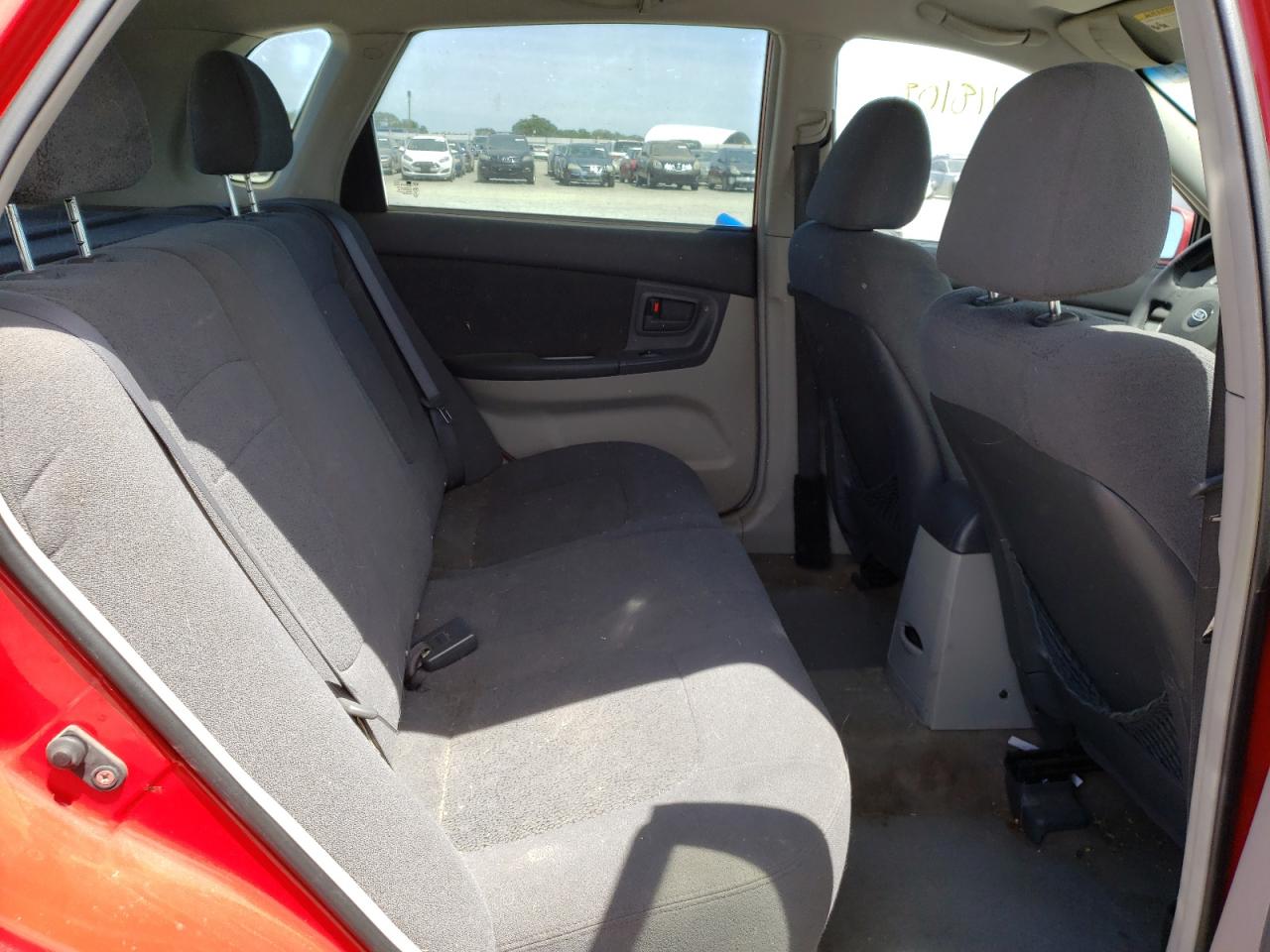 Photo 6 from auction – 2006 KIA SPECTRA5 with VIN KNAFE162765205334