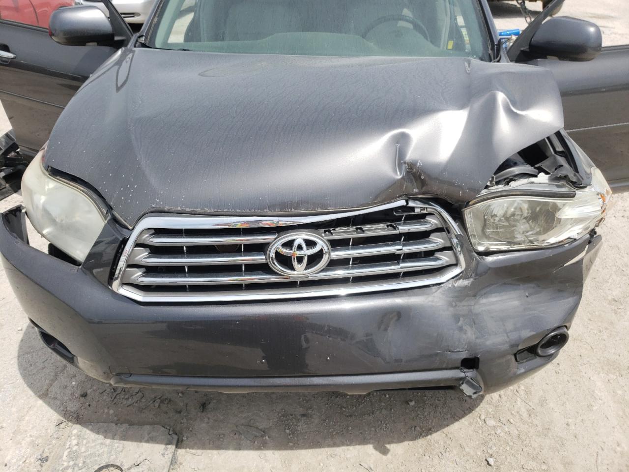 Photo 11 from auction – 2010 TOYOTA HIGHLANDER with VIN 5TDDK3EH4AS021380
