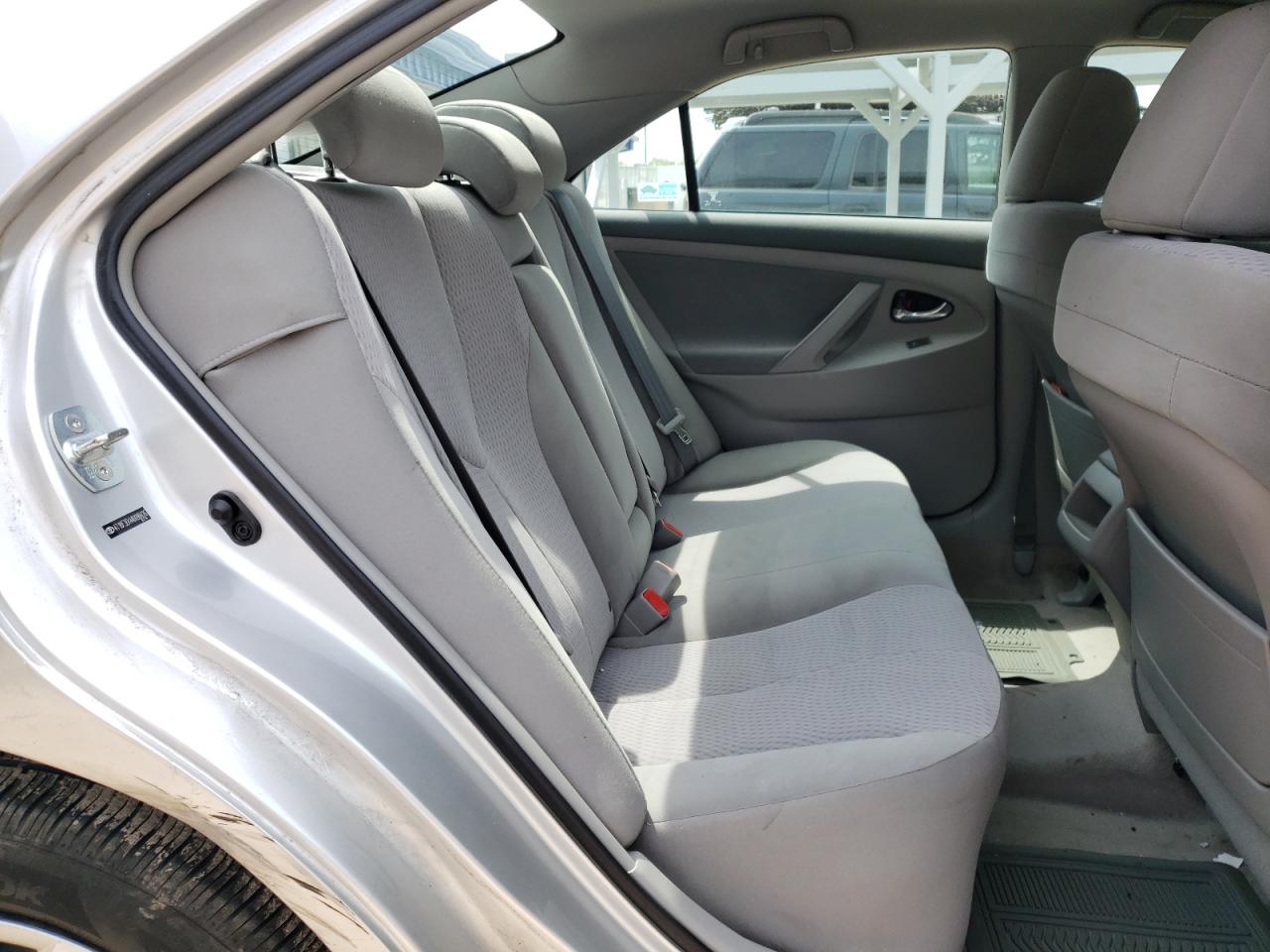 Photo 6 from auction – 2010 TOYOTA CAMRY BASE with VIN 4T1BF3EK4AU098426