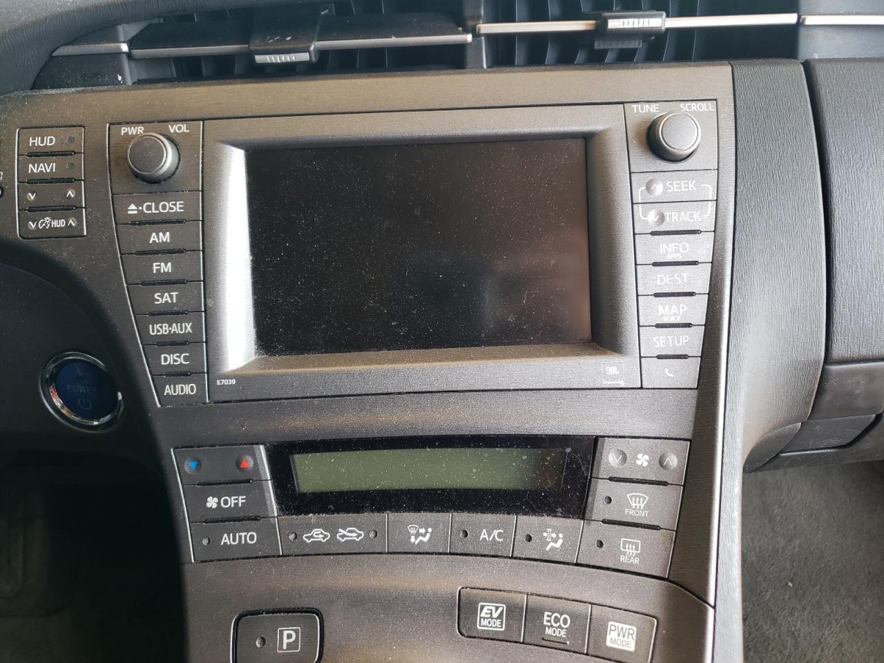 Zdjęcie 9 z aukcji – 2015 TOYOTA PRIUS z VIN JTDKN3DU3F1880574