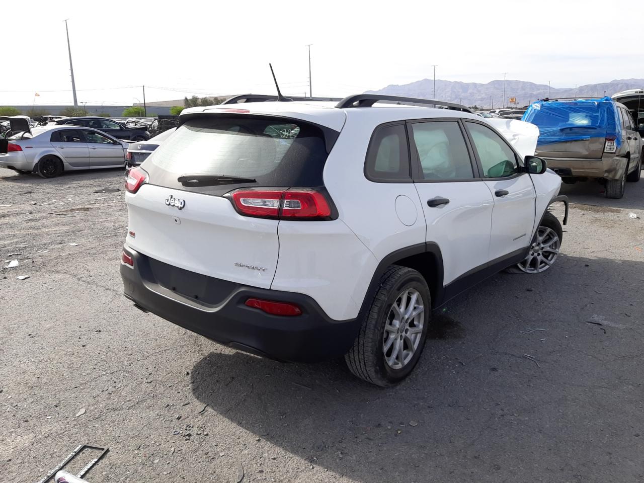 Photo 4 from auction – 2015 JEEP CHEROKEE S with VIN 1C4PJLAB9FW762228
