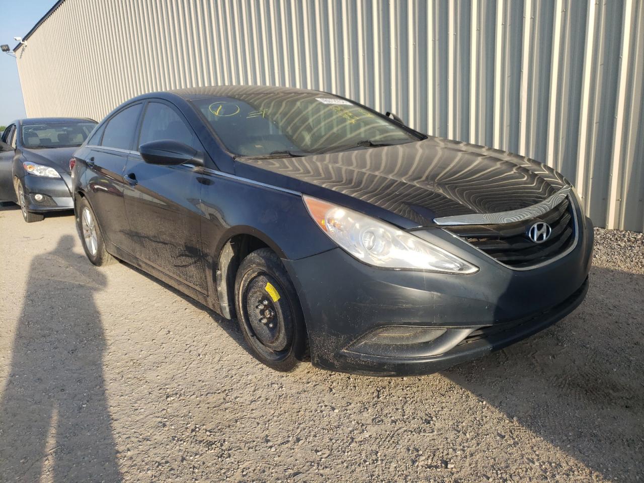 HYUNDAI SONATA GLS 2011 with VIN 5NPEB4AC9BH240072 - Photo from auction