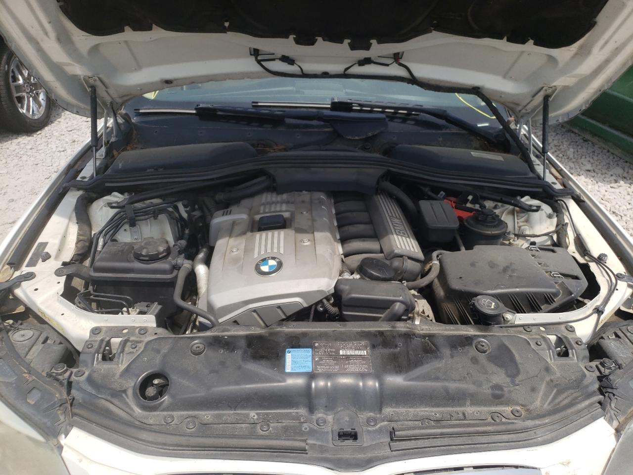Photo 7 from auction – 2007 BMW 525 I with VIN WBANE53577CY07407