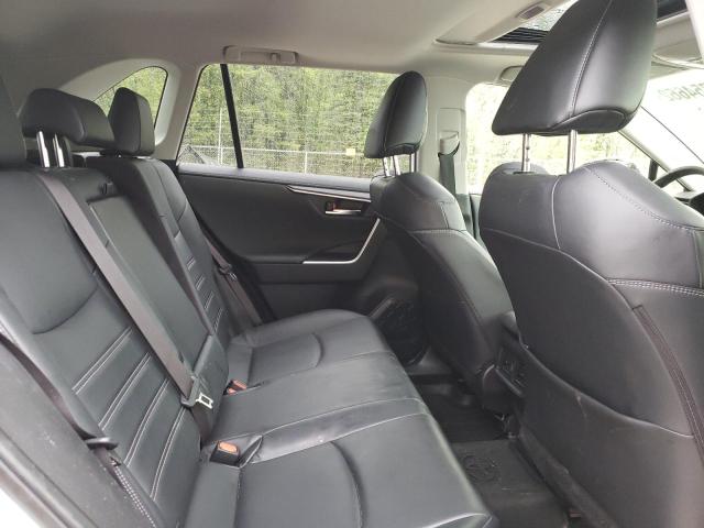 Photo 6 from auction – 2019 TOYOTA RAV4 LIMIT with VIN JTMDWRFV3KD513374