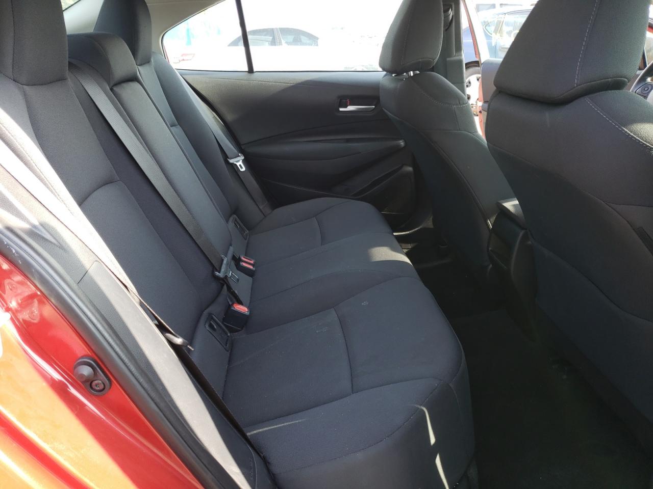 Photo 6 from auction – 2021 TOYOTA COROLLA LE with VIN 5YFEPMAE0MP204876