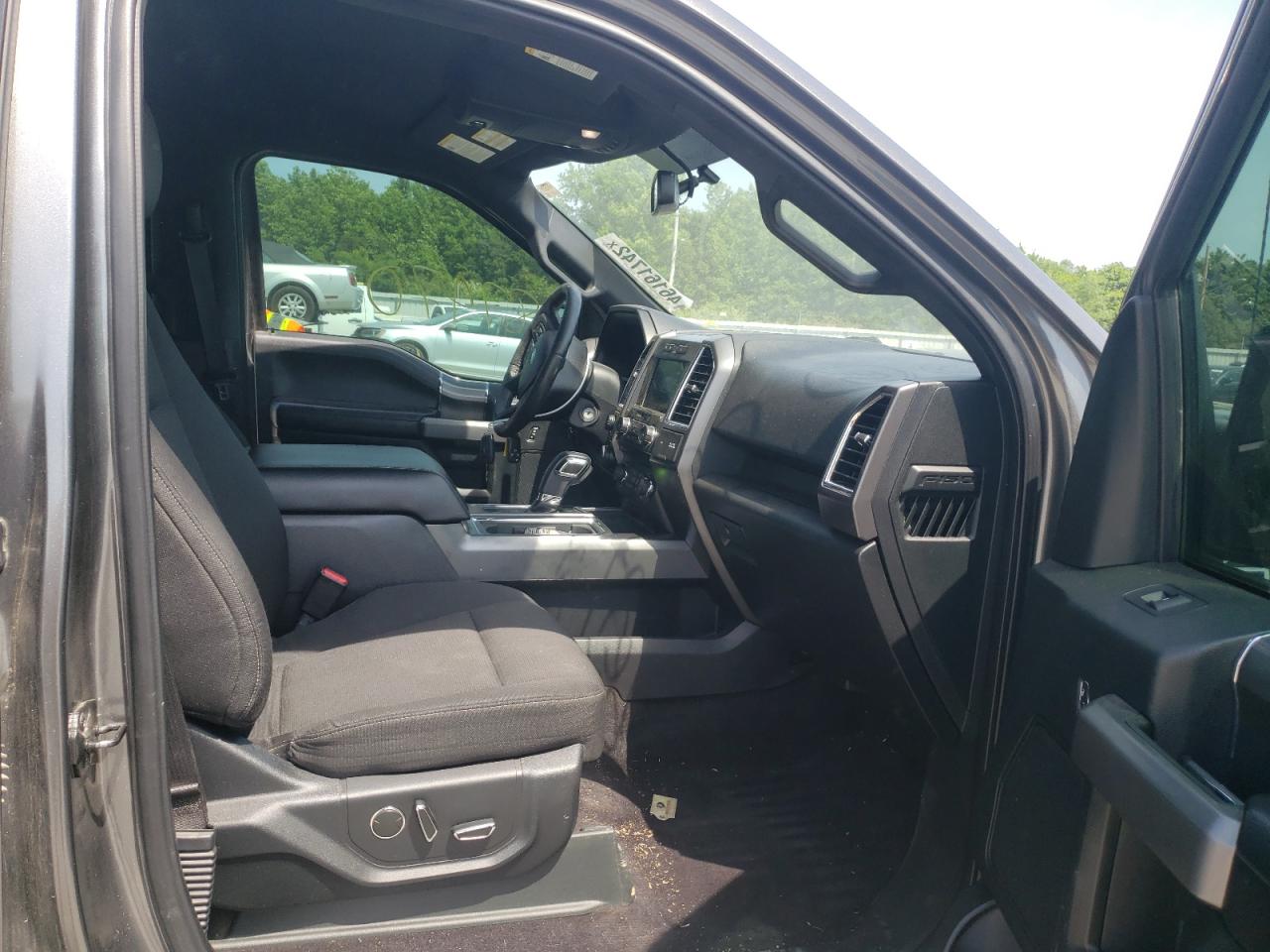 Photo 5 from auction – 2016 FORD F150 SUPER with VIN 1FTEW1EFXGKD13479