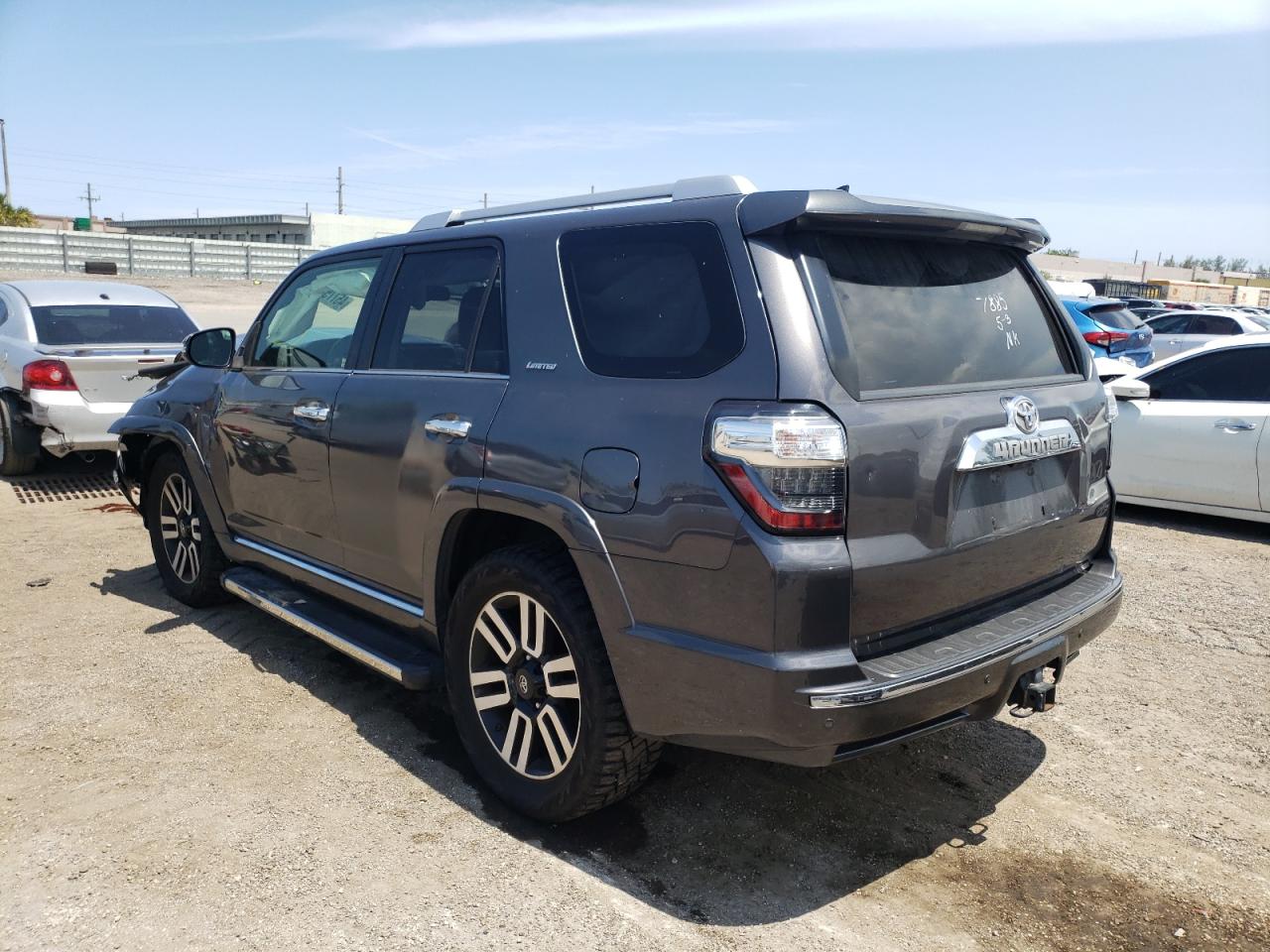 Photo 3 from auction – 2015 TOYOTA 4RUNNER SR with VIN JTEZU5JR3F5097885