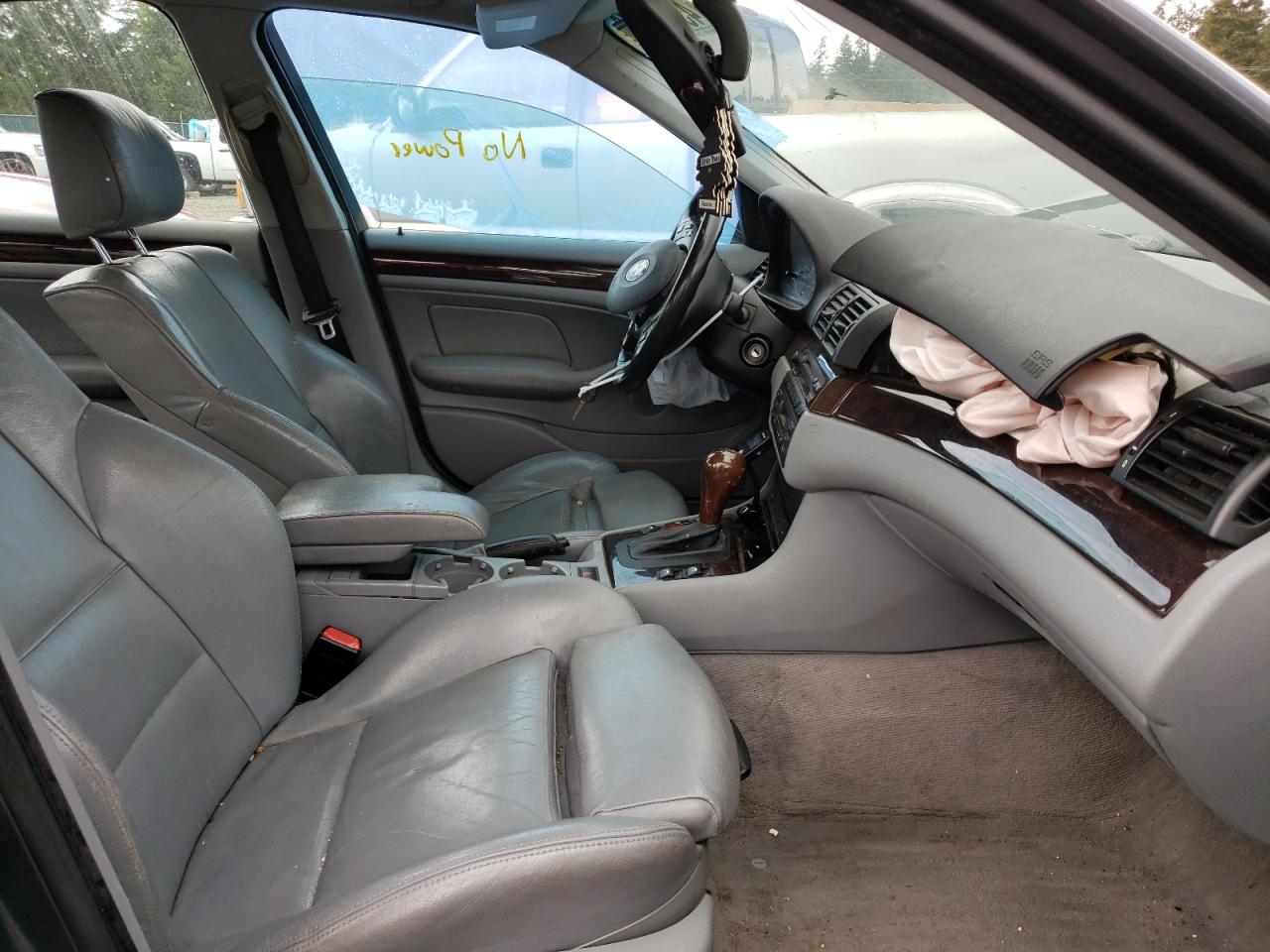 Photo 20 from auction – 2002 BMW 325 I with VIN WBAET37432NG82739