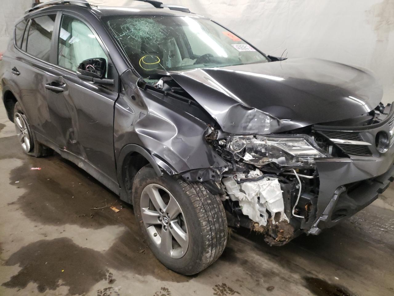 Photo 9 from auction – 2015 TOYOTA RAV4 XLE with VIN 2T3RFREVXFW245309