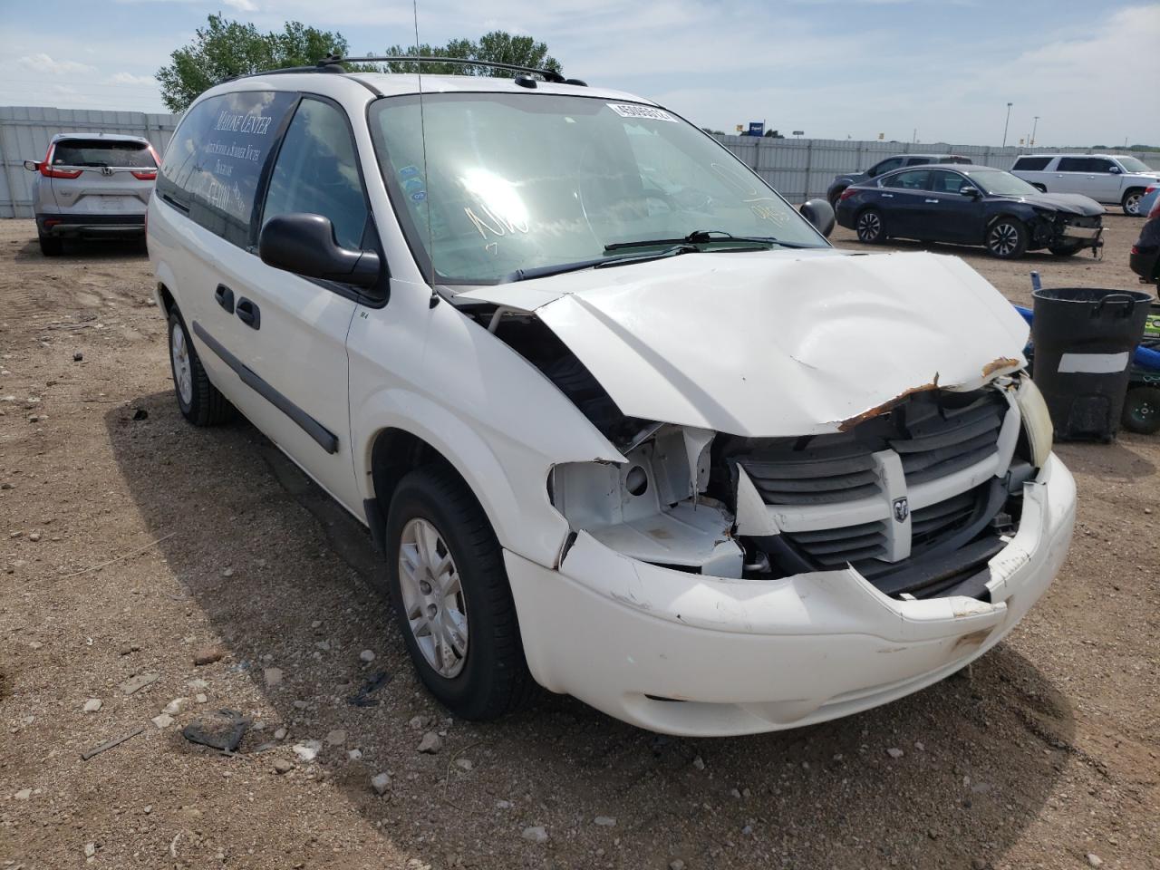 Photo 14 from auction – 2005 DODGE GRAND CARA with VIN 1D4GP24R75B369953