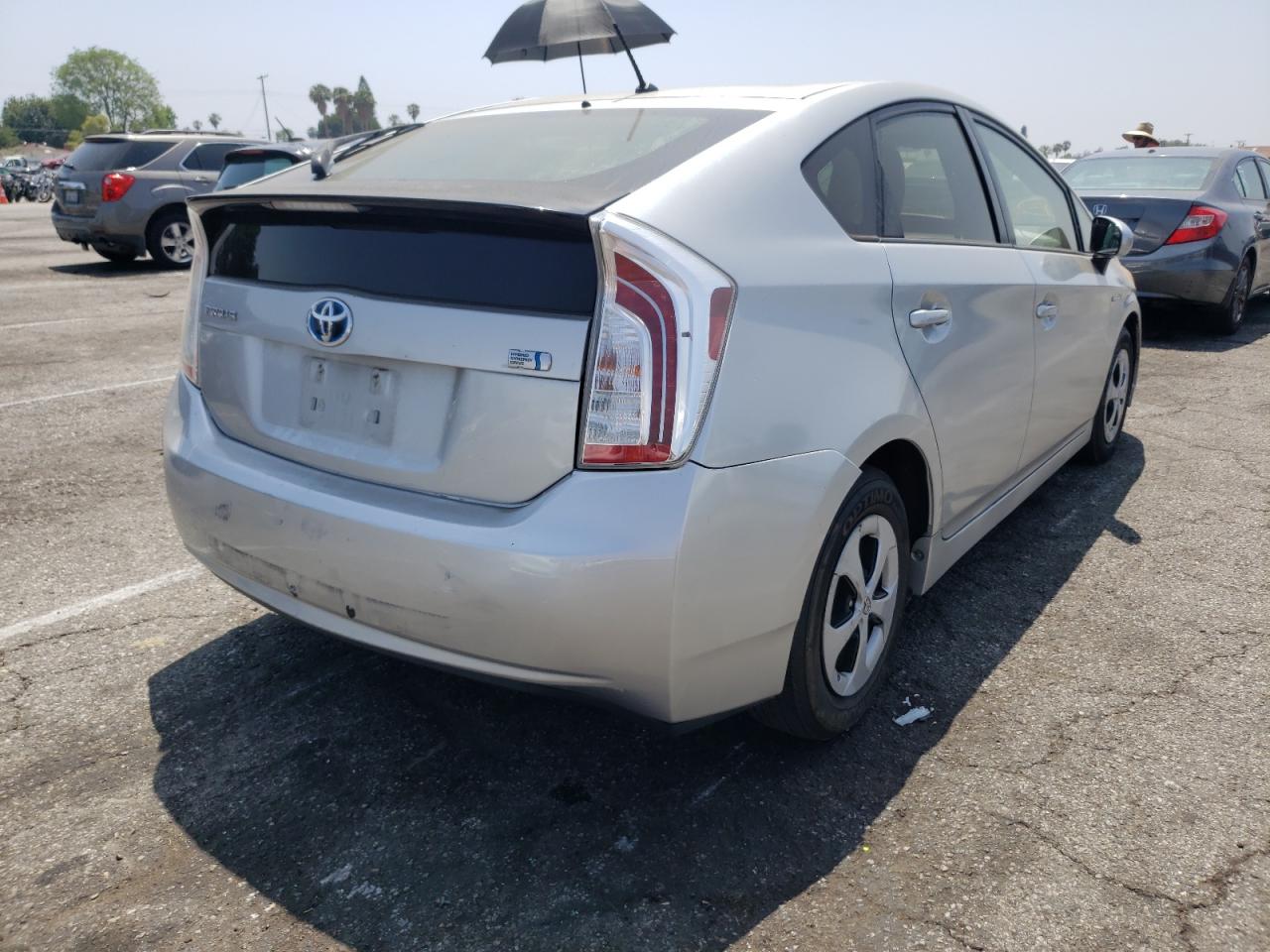 Photo 4 from auction – 2013 TOYOTA PRIUS with VIN JTDKN3DU1D5642583