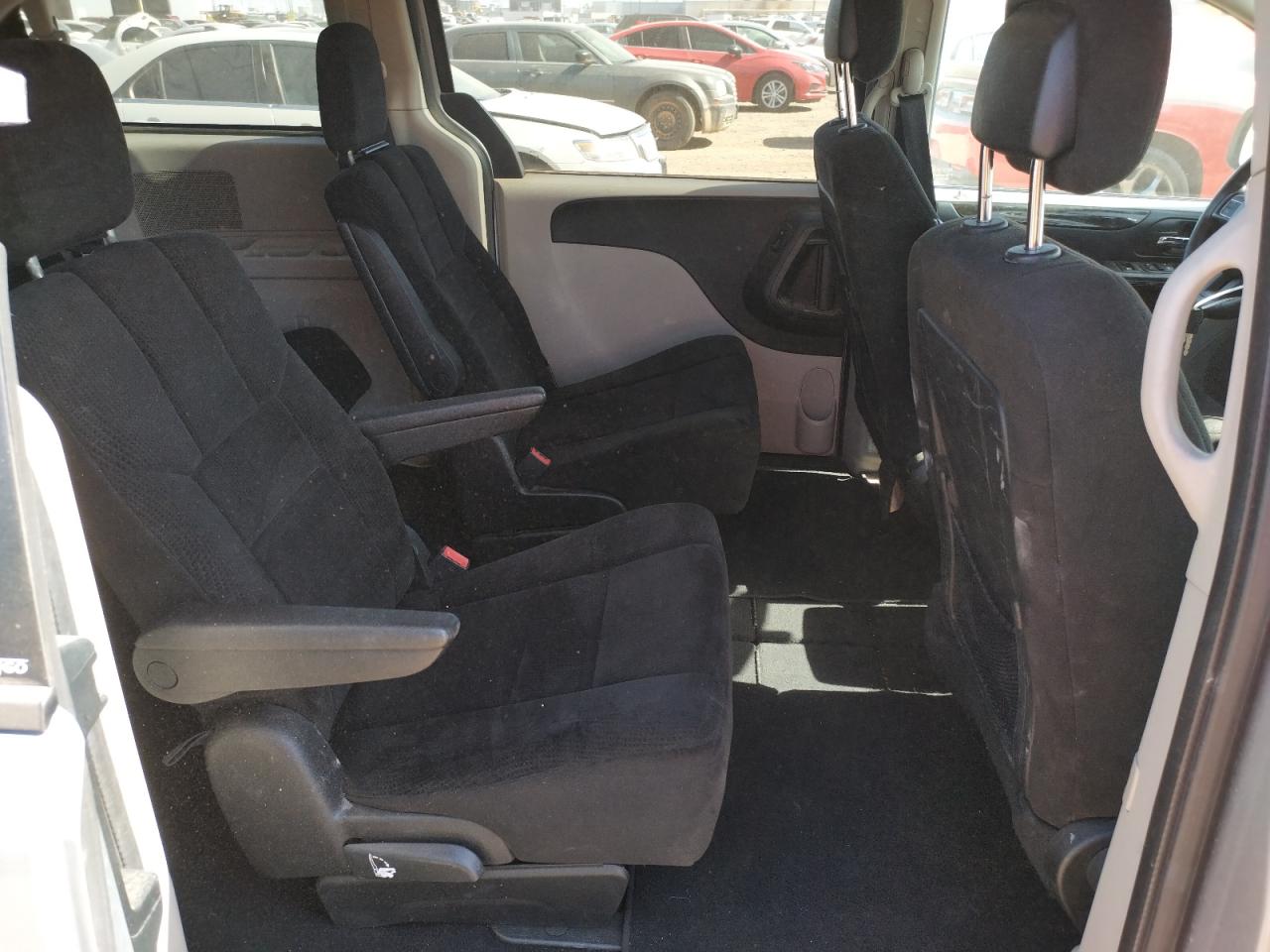 Photo 6 from auction – 2013 DODGE GRAND CARA with VIN 2C4RDGCG9DR716937