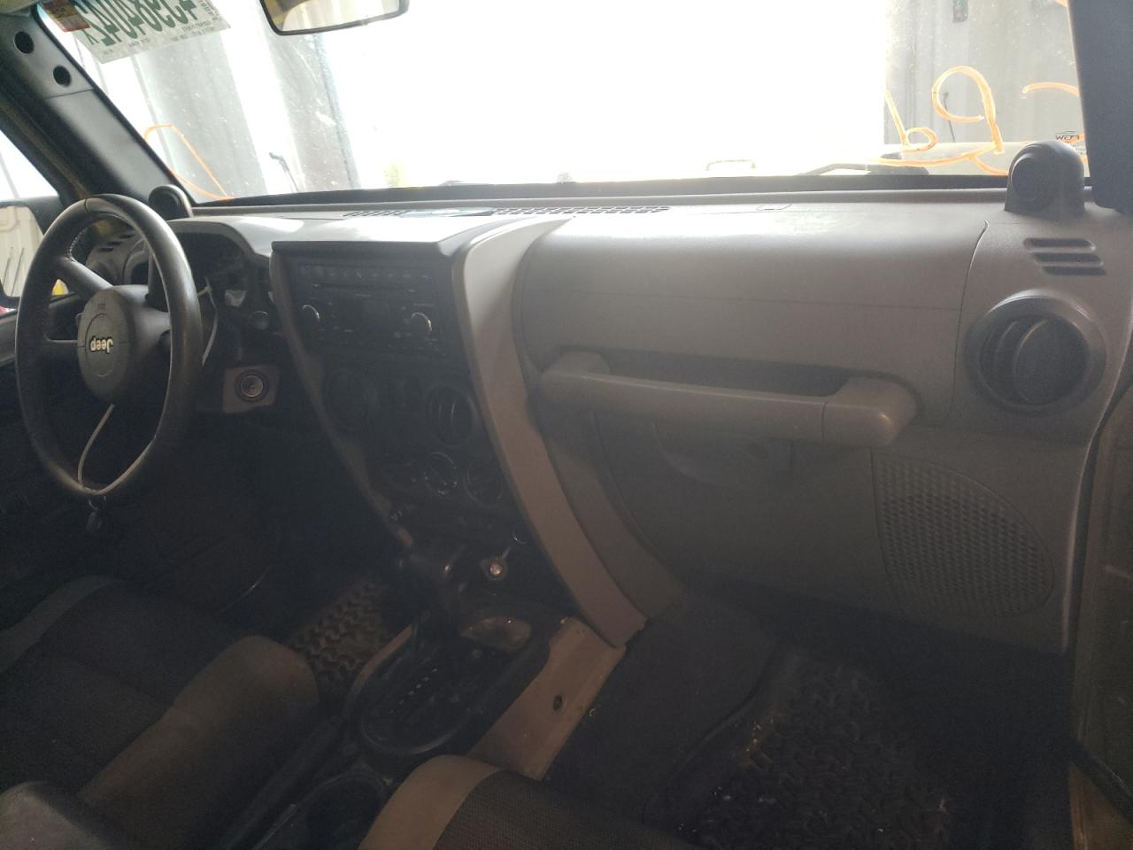 Photo 9 from auction – 2007 JEEP WRANGLER X with VIN 1J4FA24107L153034