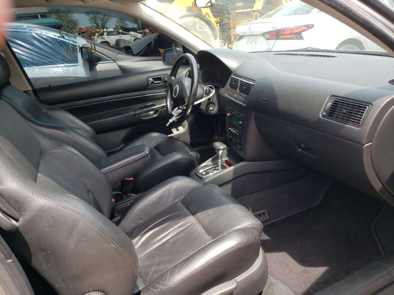 Photo 5 from auction – 2003 VOLKSWAGEN GTI with VIN 9BWDE61J034021138