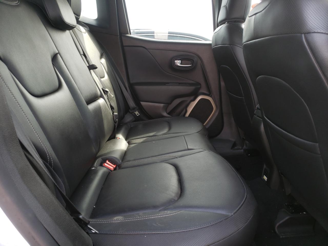 Photo 6 from auction – 2016 JEEP RENEGADE L with VIN ZACCJADT3GPD80573