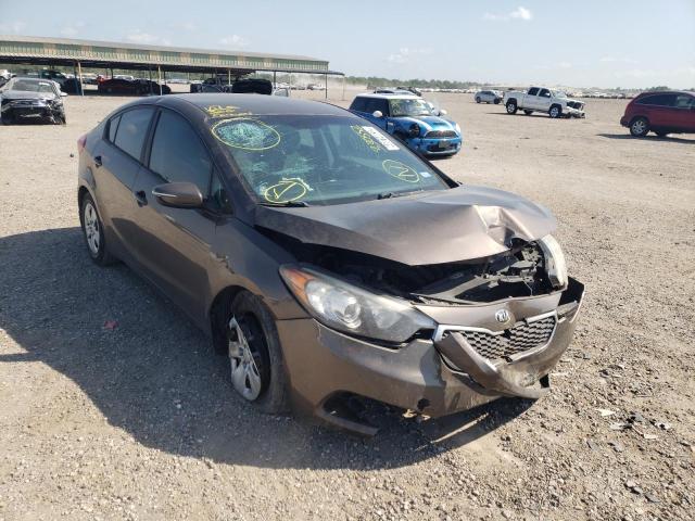 Zdjęcie 1 z aukcji – 2015 KIA FORTE LX z VIN KNAFX4A69F5330552