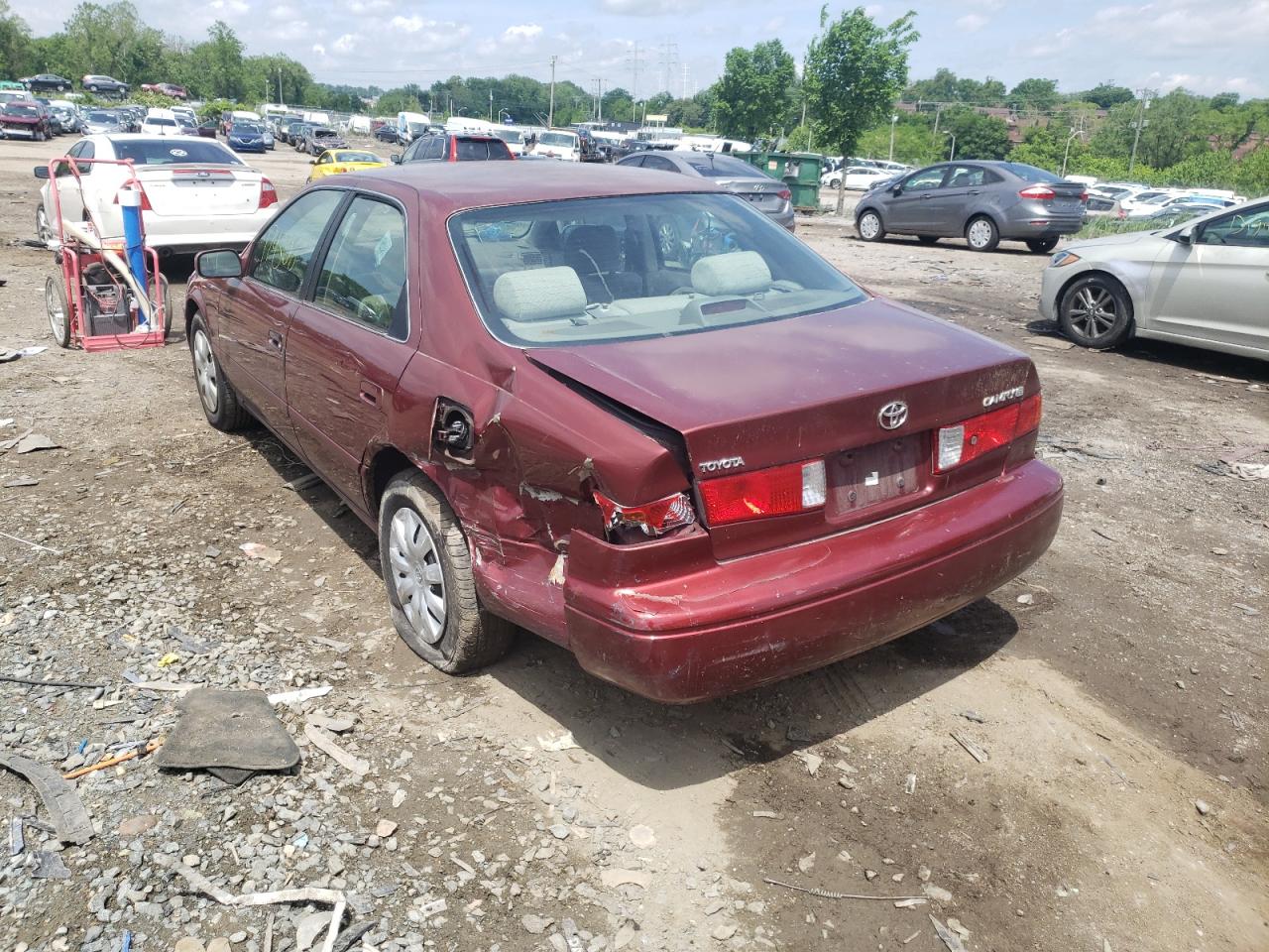 Photo 3 from auction – 2000 TOYOTA CAMRY with VIN 4T1BG22K6YU653009