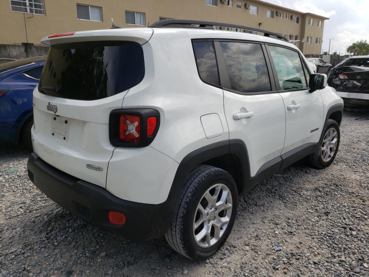 Photo 4 from auction – 2016 JEEP RENEGADE L with VIN ZACCJBBT4GPE14836