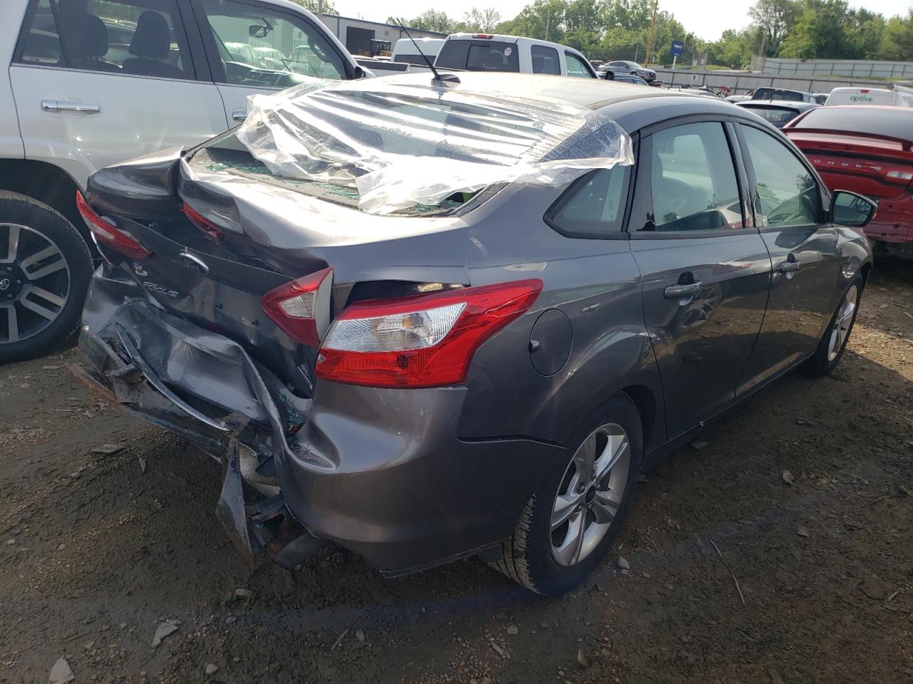 Photo 4 from auction – 2014 FORD FOCUS SE with VIN 1FADP3F2XEL229658