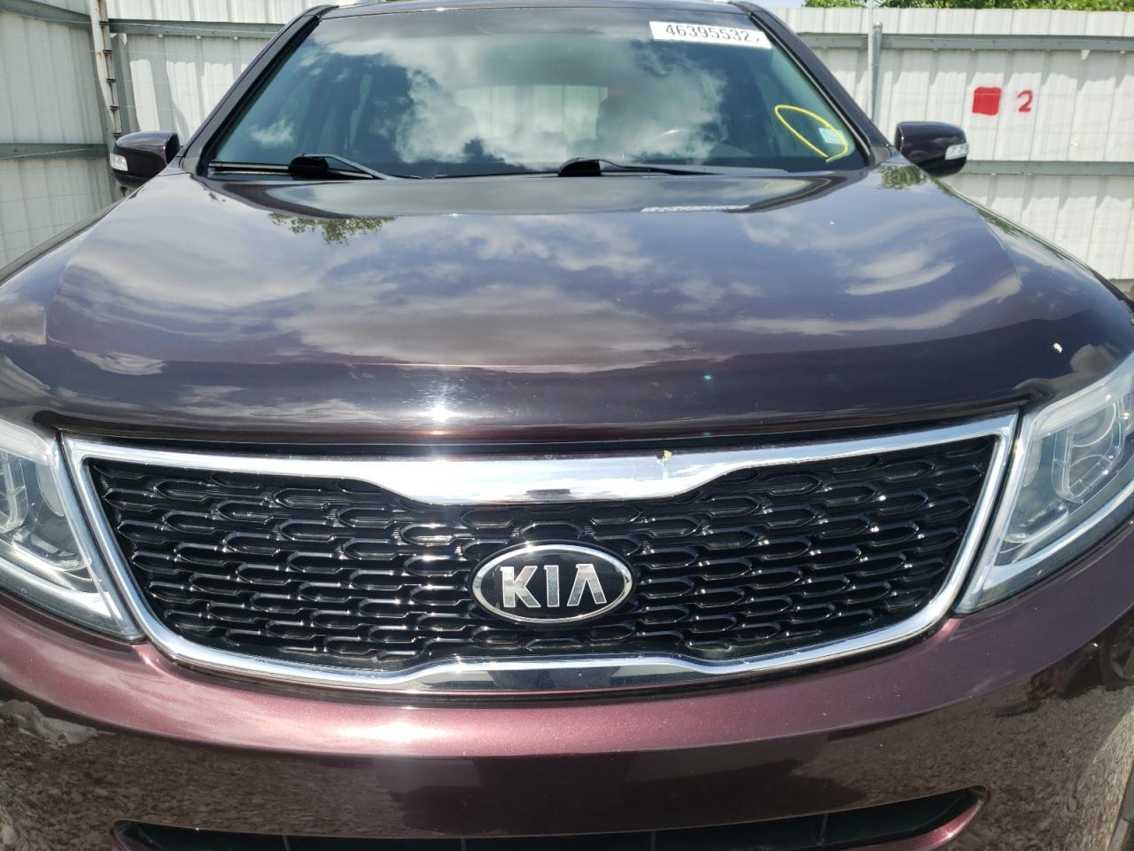 Photo 9 from auction – 2015 KIA SORENTO LX with VIN 5XYKTDA79FG575350
