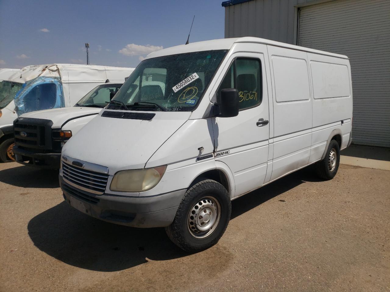 Photo 17 from auction – 2004 FREIGHTLINER VAN with VIN WD2PD643945597487