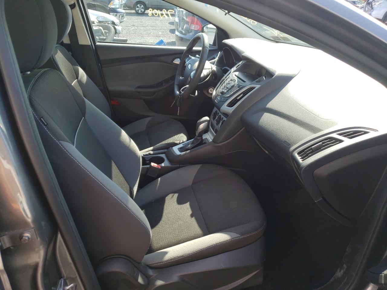 Photo 5 from auction – 2014 FORD FOCUS SE with VIN 1FADP3F23EL416076
