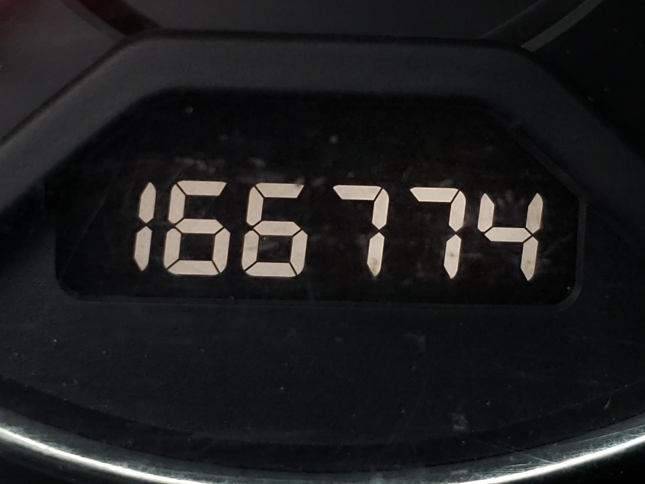 Photo 8 from auction – 2005 HONDA CIVIC LX with VIN 1HGEM22515L057538