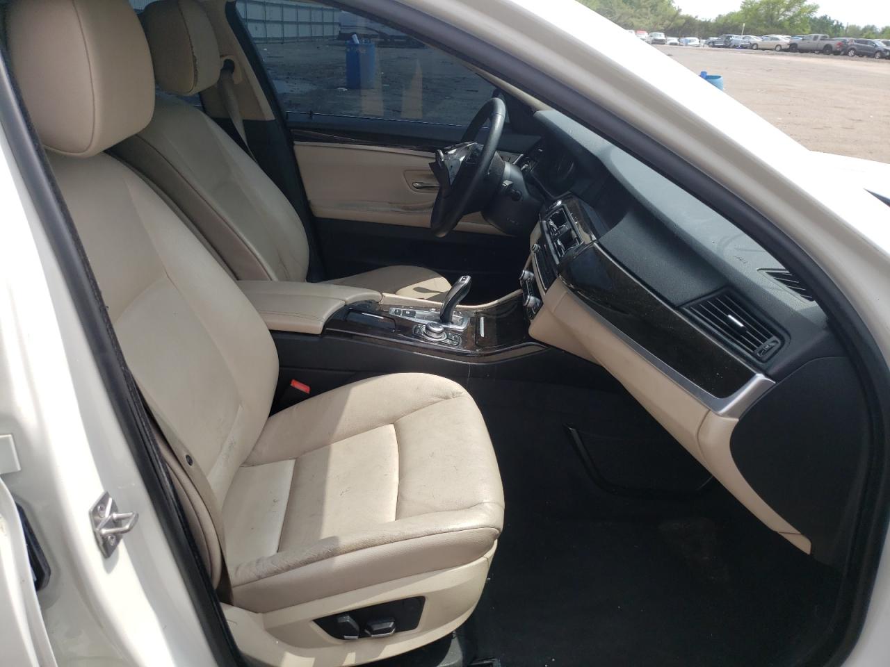 Photo 5 from auction – 2012 BMW 528 XI with VIN WBAXH5C54CDW06956