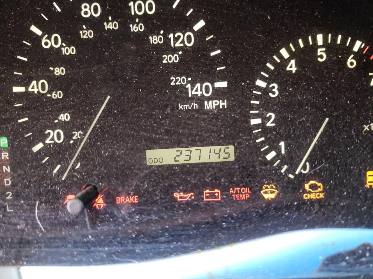 Photo 8 from auction – 2002 LEXUS RX 300 with VIN JTJHF10U720259028