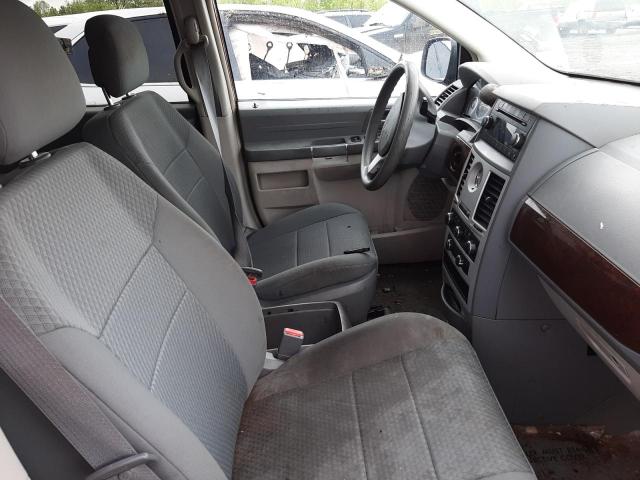 Photo 5 from auction – 2010 CHRYSLER TOWN & COU with VIN 2A4RR2D18AR330126