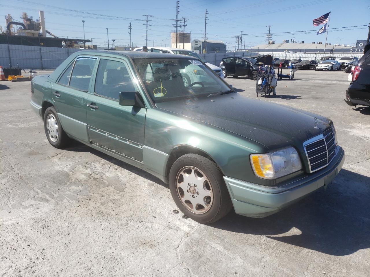 Photo 1 from auction – 1994 MERCEDES-BENZ E 320 with VIN WDBEA32E1RC125368