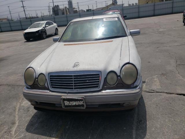 Photo 9 from auction – 1998 MERCEDES-BENZ E 430 with VIN WDBJF70F2WA682090