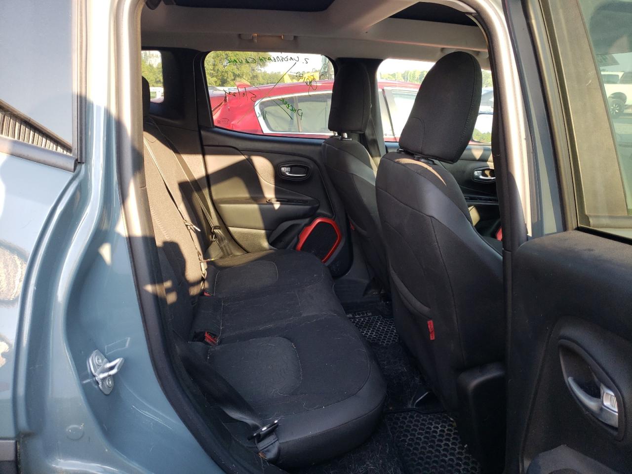 Photo 6 from auction – 2016 JEEP RENEGADE T with VIN ZACCJBCT9GPC92635