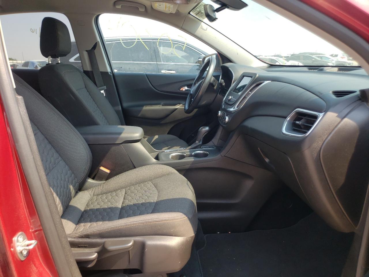 Photo 5 from auction – 2019 CHEVROLET EQUINOX LT with VIN 2GNAXUEV5K6206735