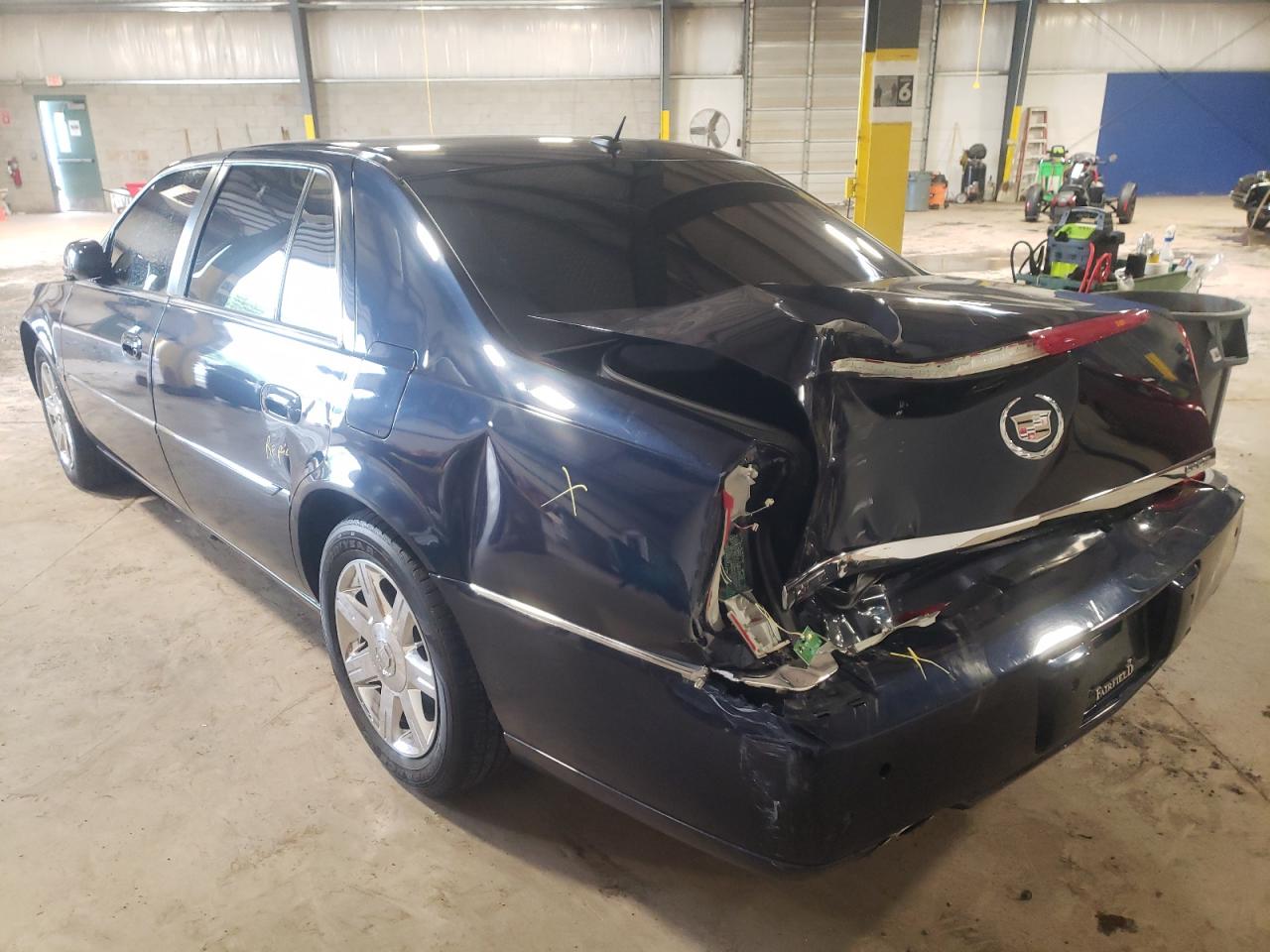 Photo 3 from auction – 2007 CADILLAC DTS with VIN 1G6KD57Y37U123125