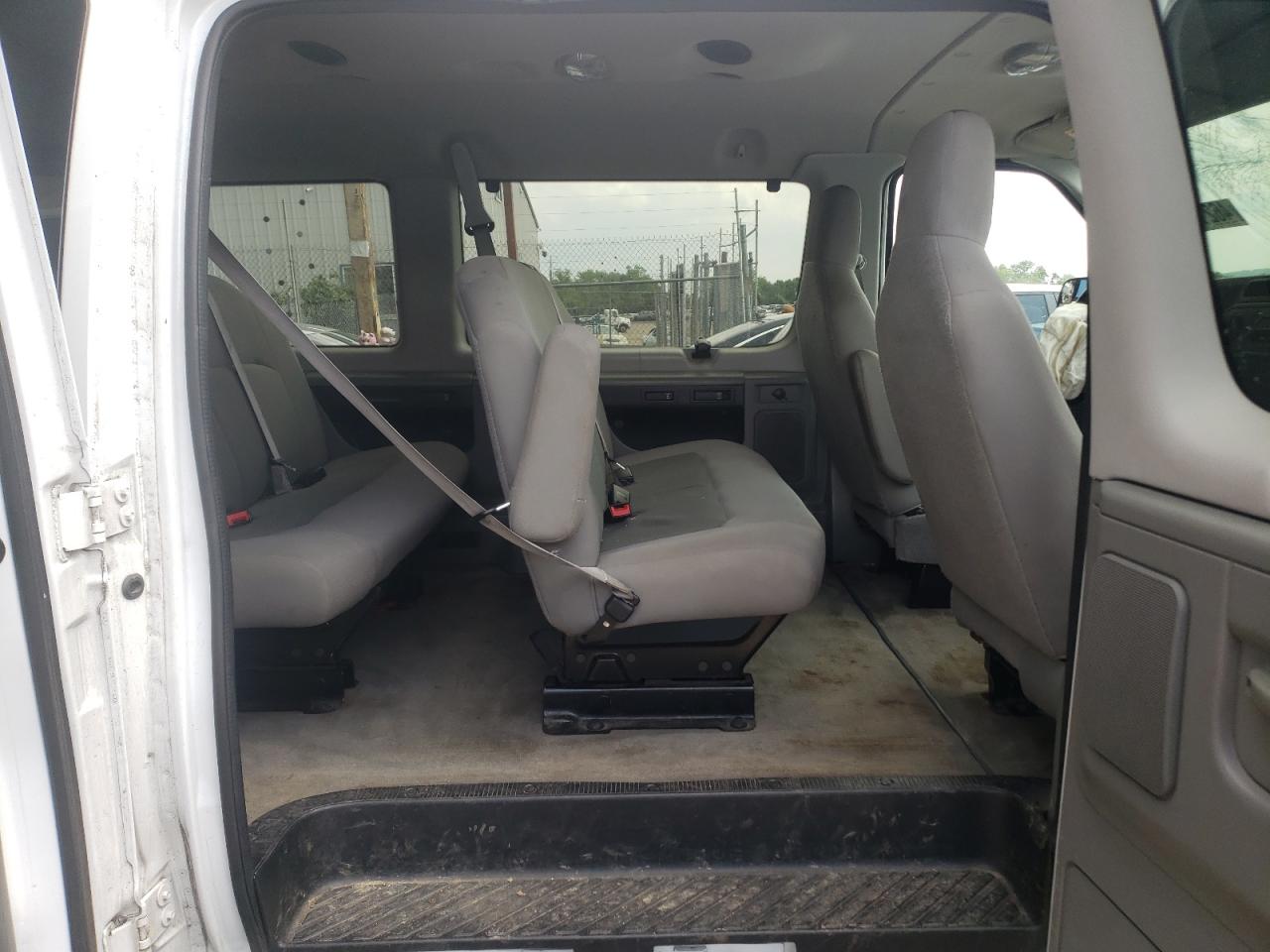 Photo 6 from auction – 2014 FORD ECONOLINE with VIN 1FBNE3BL7EDA97704