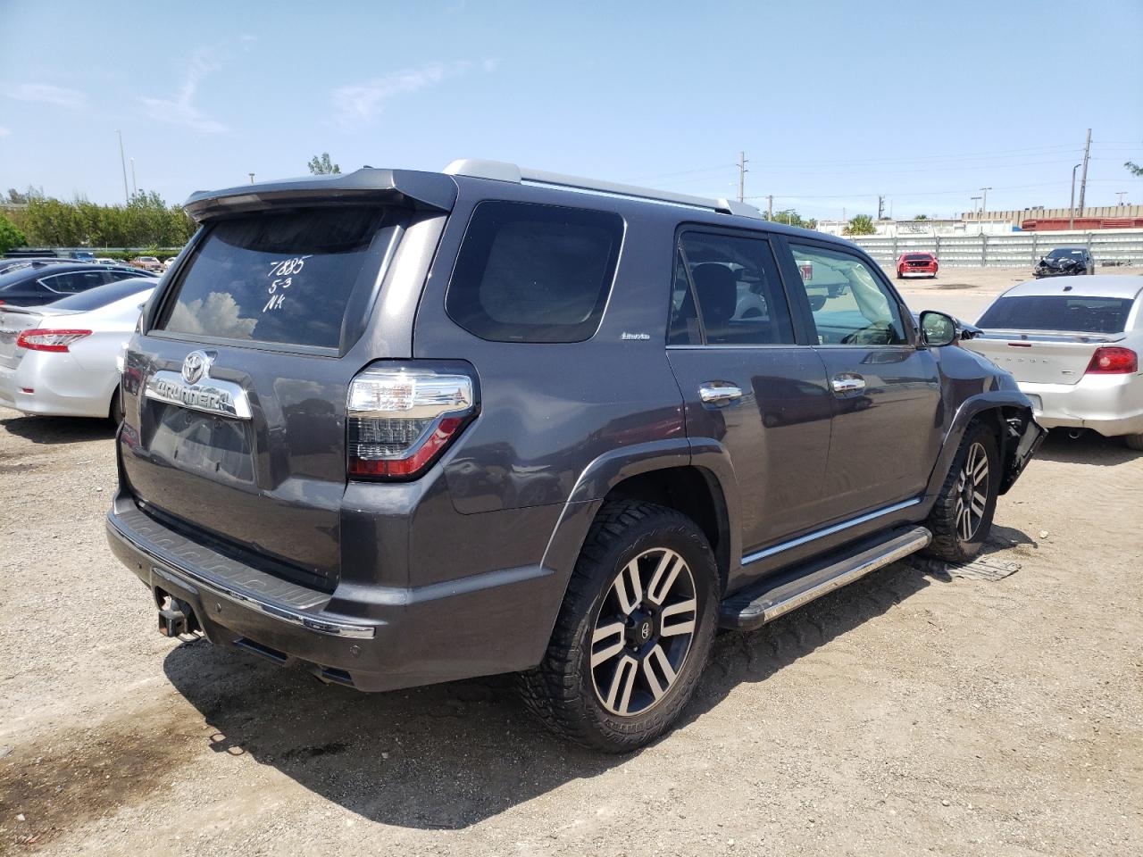 Photo 4 from auction – 2015 TOYOTA 4RUNNER SR with VIN JTEZU5JR3F5097885
