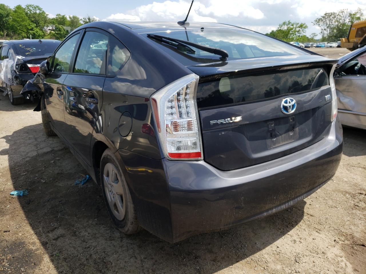 Photo 3 from auction – 2011 TOYOTA PRIUS with VIN JTDKN3DU5B1402327