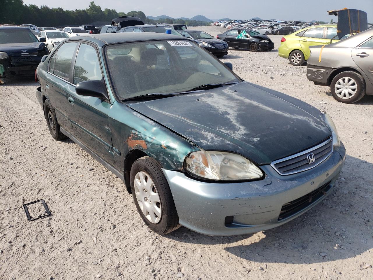 HONDA CIVIC BASE 2000 with VIN 2HGEJ6617YH567613 - Photo from auction