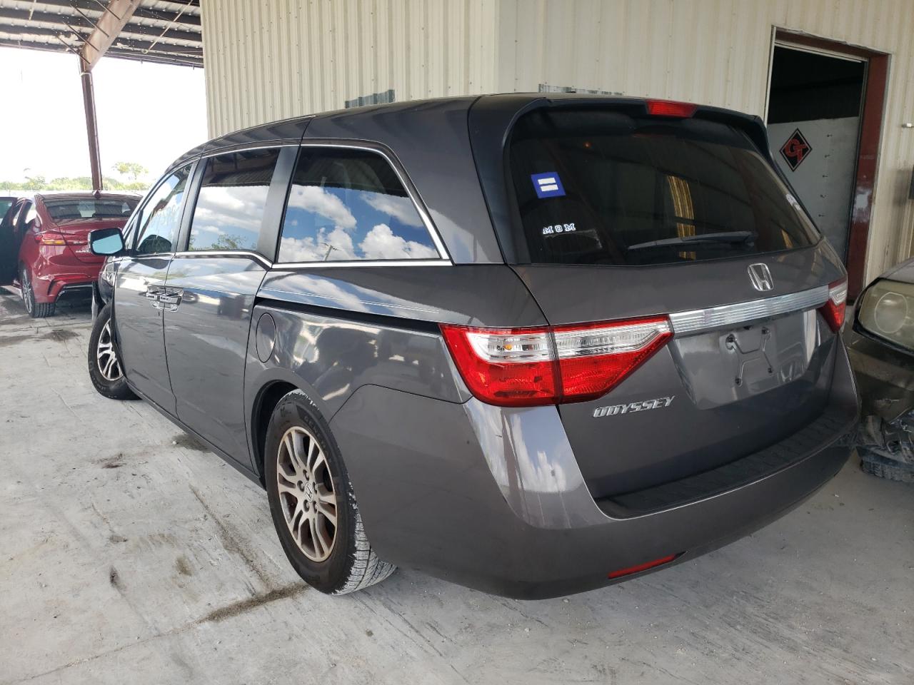 Photo 15 from auction – 2013 HONDA ODYSSEY EX with VIN 5FNRL5H62DB072202