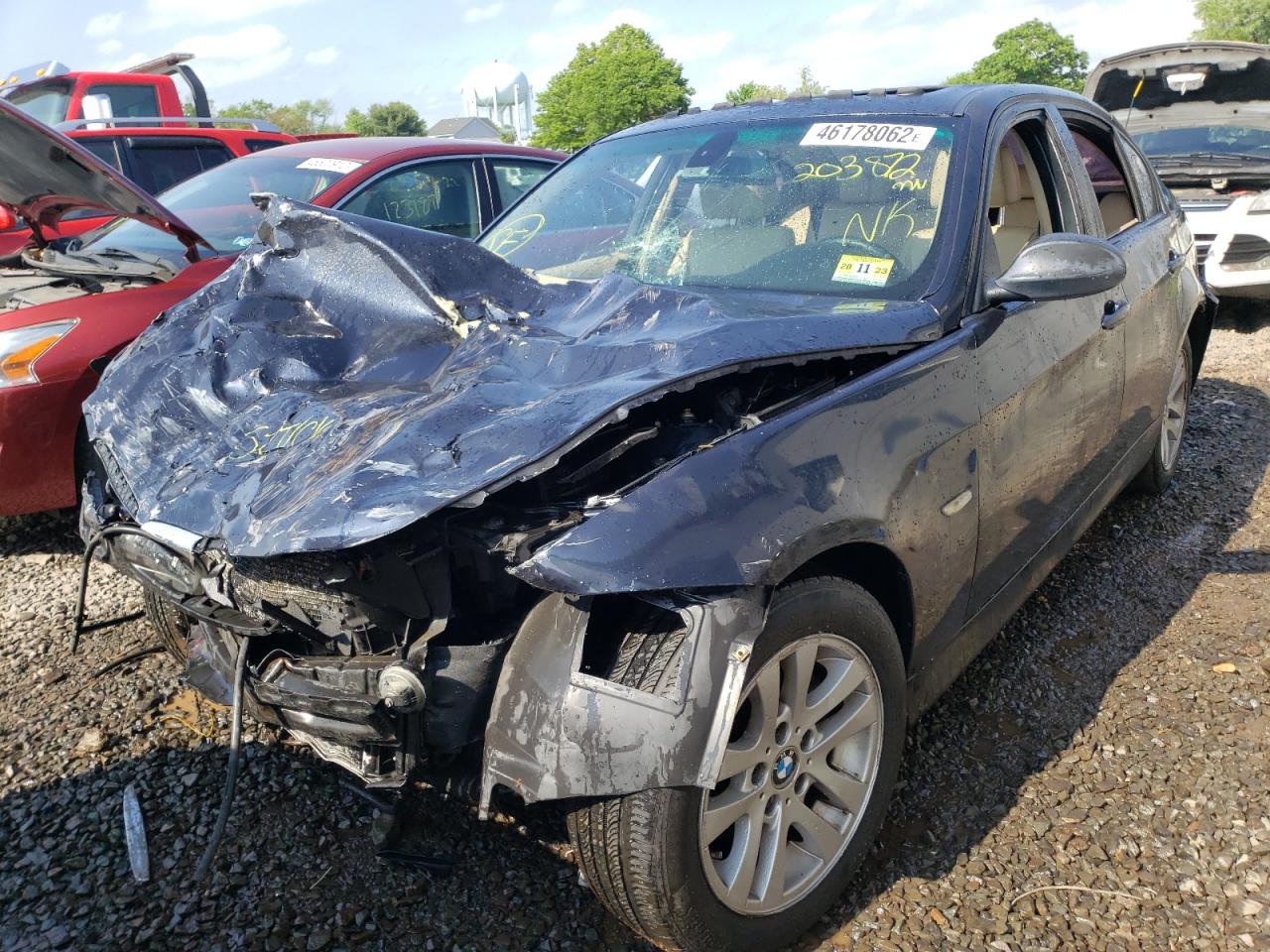 Photo 2 from auction – 2007 BMW 328 XI with VIN WBAVC93537KX52814