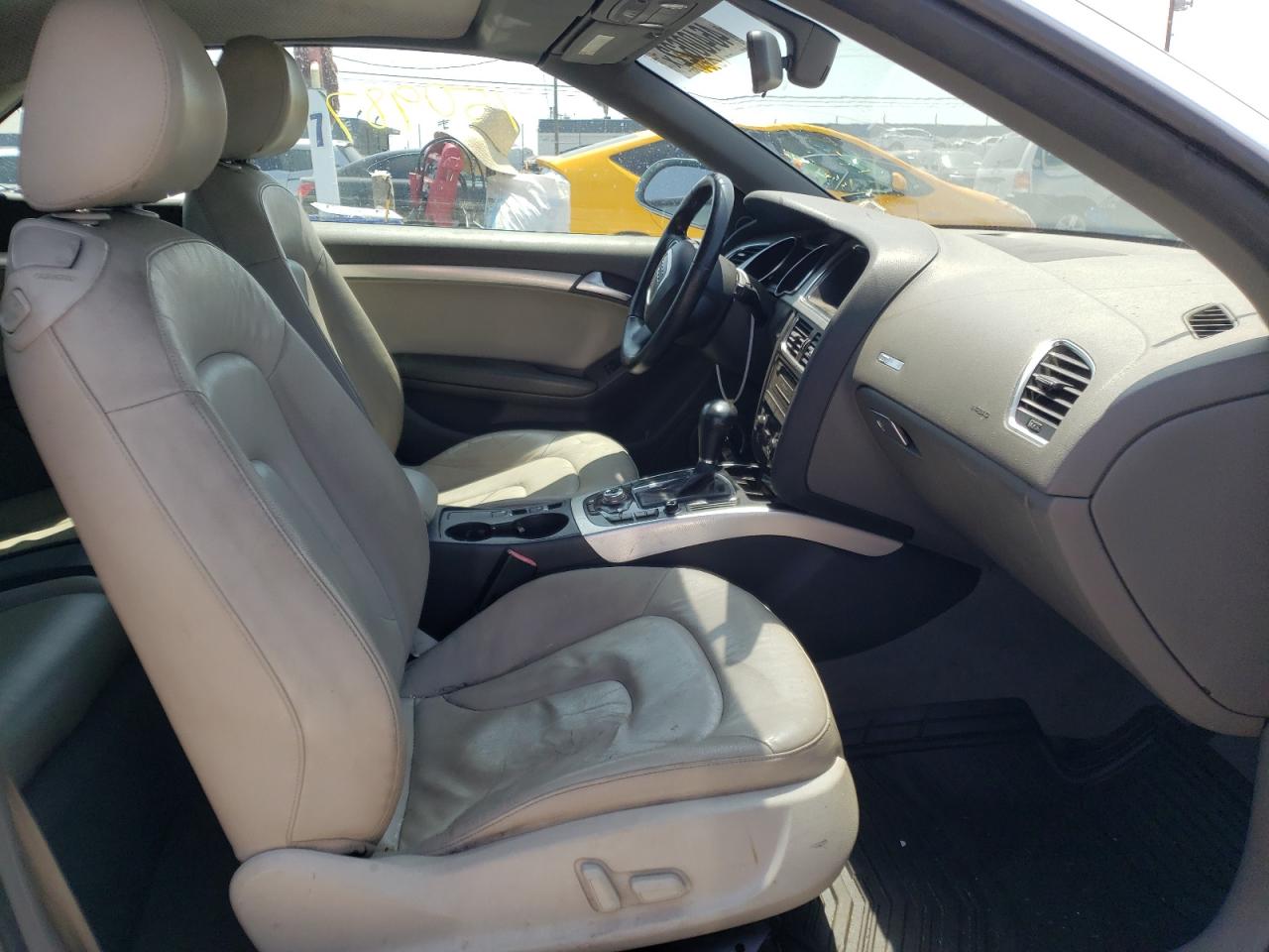Photo 5 from auction – 2010 AUDI A5 PREMIUM with VIN WAUJFAFH1AN018644