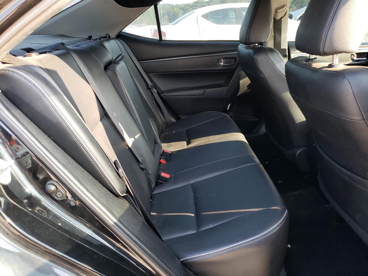 Photo 18 from auction – 2015 TOYOTA COROLLA L with VIN 2T1BURHE8FC391463