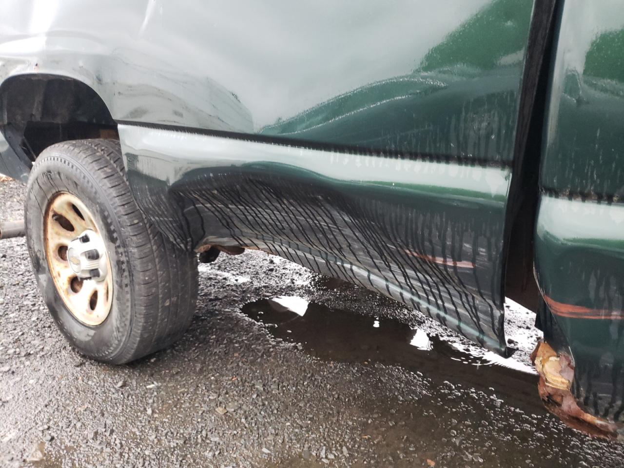 Photo 9 from auction – 2005 CHEVROLET SILVERADO with VIN 1GCEK14V35E213286