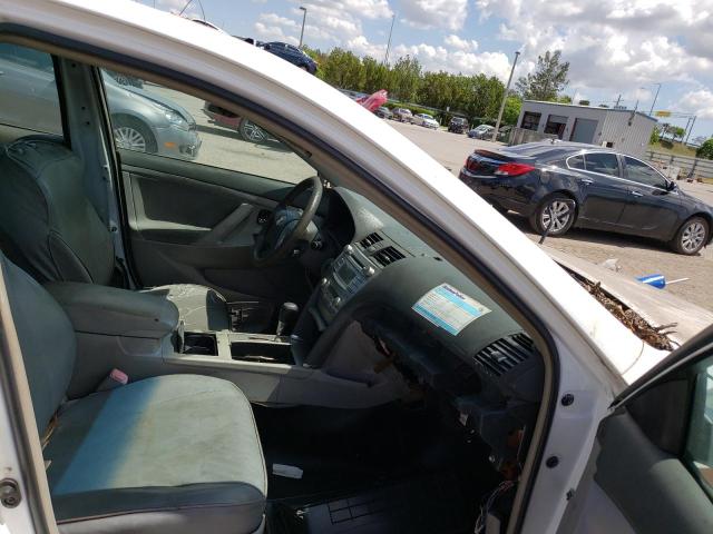Photo 5 from auction – 2011 TOYOTA CAMRY HYBR with VIN 4T1BB3EK2BU140167