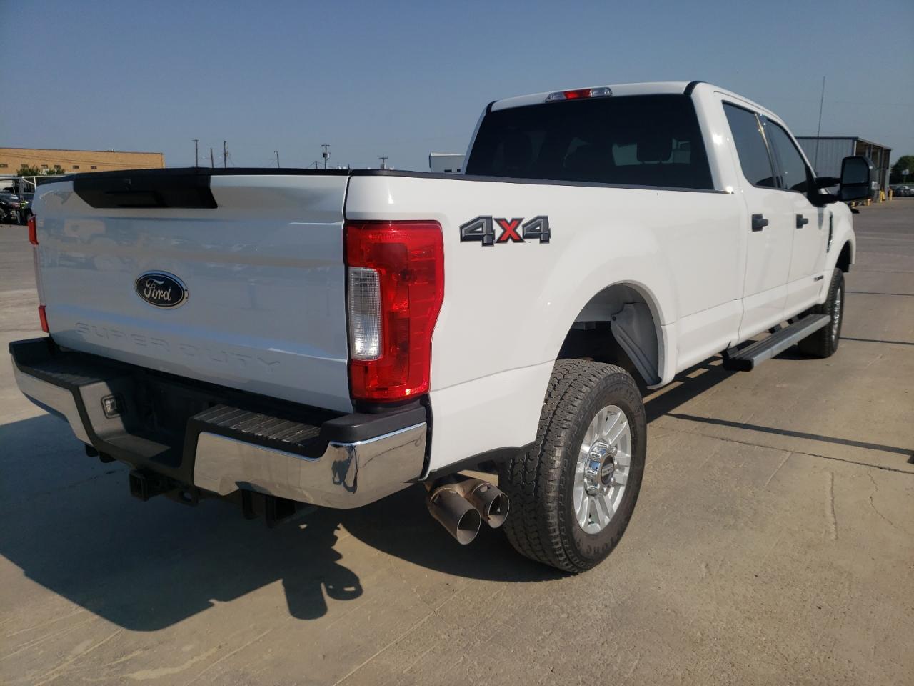 Photo 4 from auction – 2018 FORD F250 SUPER with VIN 1FT7W2BT7JEB91212