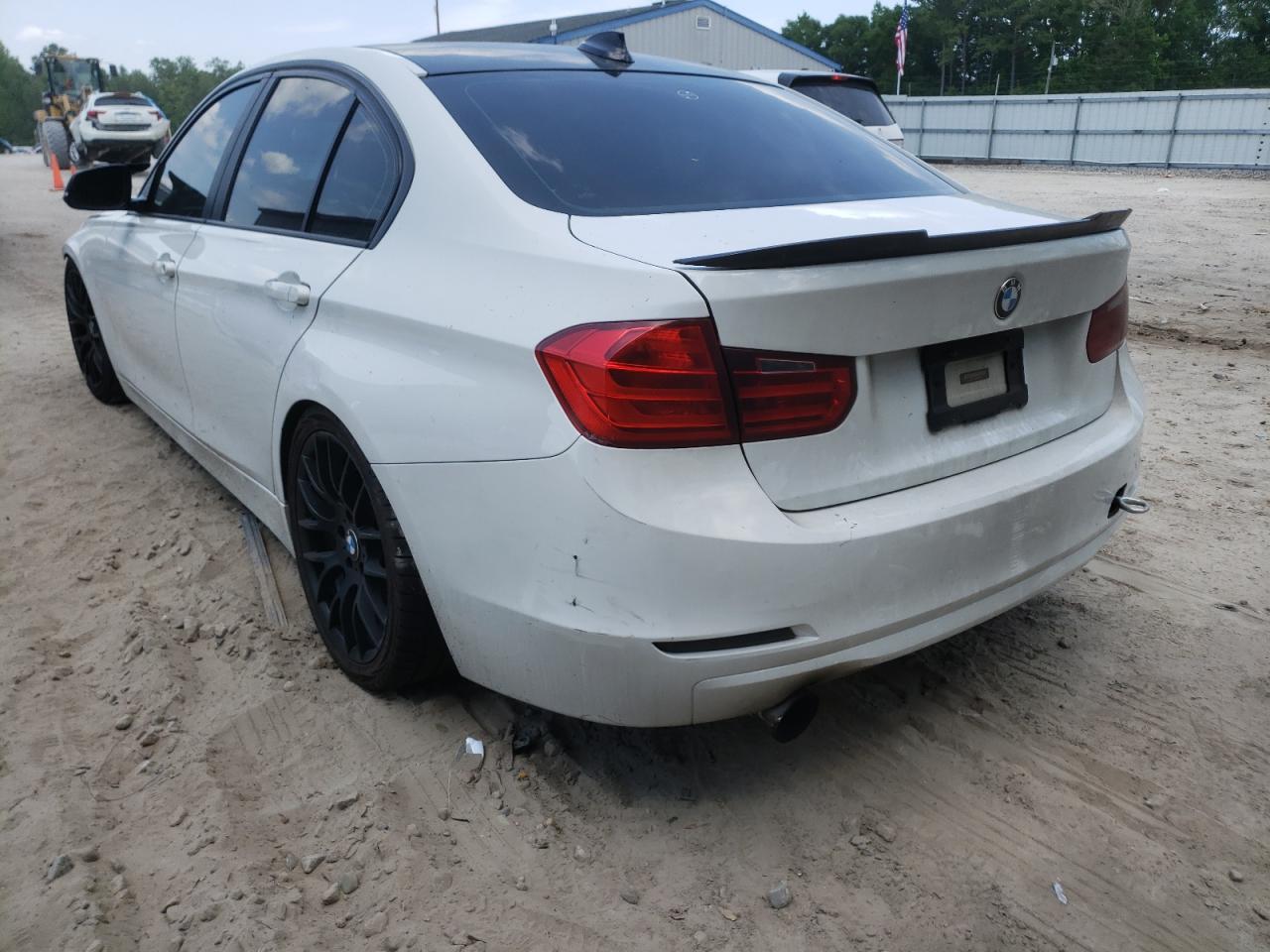 Photo 3 from auction – 2013 BMW 320 I with VIN WBA3B1C59DF462495